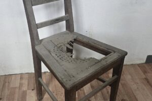 Martin Andraško: Záchrana štyroch stoličiek.