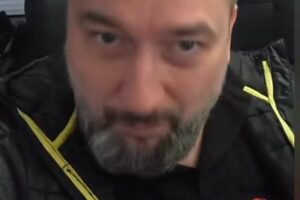 tento list si americkÝ veĽvyslanec za klobÚk nedÁ! TENTO LIST SI AMERICKÝ VEĽVYSLANEC ZA KLOBÚK NEDÁ!