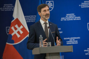 Na Slovensko pricestovali ďalší občania evakuovaní z Blízkeho východu, Blanár od...