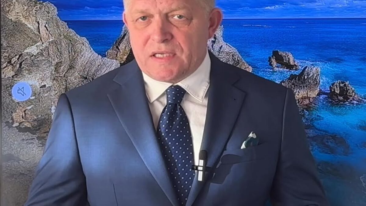 Robert Fico: SLOVENSKÝ NÁROD JE MIERUMILOVNÝ, HRDÝ, POHOSTINNÝ A PRACOVITÝ, ALE VIE SA AJ ZAŤAŤ. SOM HRDÝ NA TO,