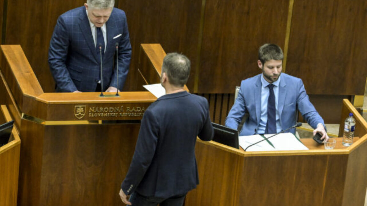 Koho by ste chceli za premiéra? Šimečka je v prieskume druhý a Matovič má sedem percent