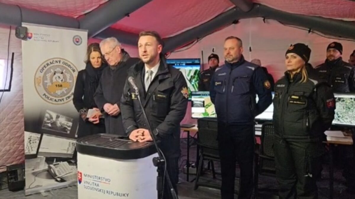 Akciu zameranú na nelegálnu migráciu si pozrel aj bavorský minister vnútra, Šutaj Eštok hovorí o jasnom signáli partnerom – VIDEO