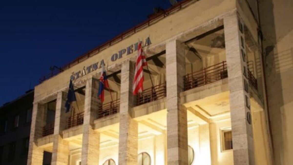 Štátna opera v Banskej Bystrici má nové vedenie, Šimkovičová vymenovala Ondreja Bernáta