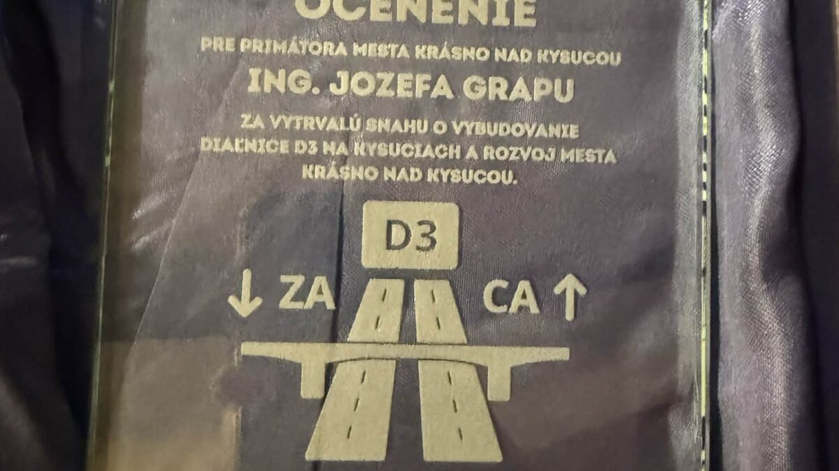 Mesto Krásno nad Kysucou: Dnešný večer bol pre mňa výnimočný a plný silných emócií. Na Novoročnom Trojkráľovom koncerte som si prevzal čestný titul Osobnosť Kysúc za rok 2025 za rozvoj nášho regiónu. Toto ocenenie si nesmierne