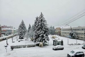 mesto hnúšťa: pozor, zima útočí! Mesto Hnúšťa: Pozor, zima útočí!