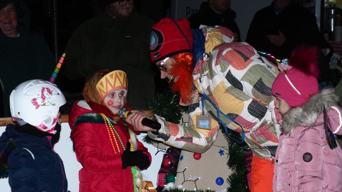 Mesto Hnúšťa: Karneval na ľade je za nami a ešte stále si zohrievame prsty!