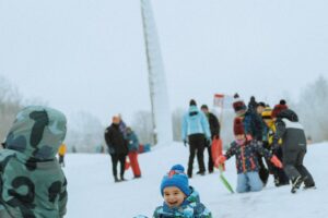 mesto modra: zima na zochovej chate Mesto Modra: ZIMA NA ZOCHOVEJ CHATE