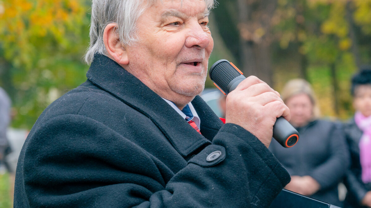 Mesto Senec: SMÚTOČNÝ OZNAM