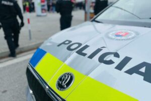 Komentátora denníka SME Petra Schutza napadli v košickom Auparku, čaká na operác...