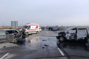 Nehoda dvoch áut uzavrela časť D1 smer Bratislava, polícia odkláňala premávku – ...