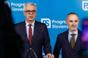 KEĎ SA RÚCA PROPAGANDA