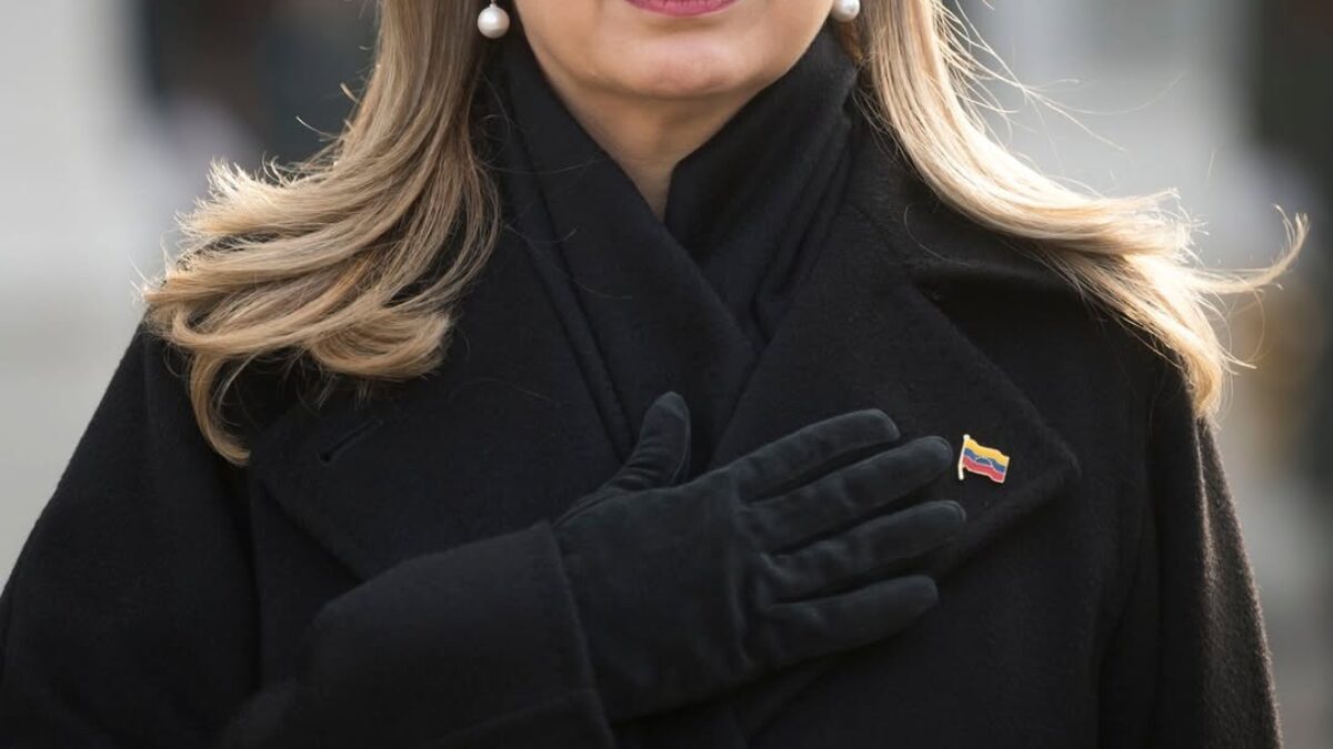 Je mi cťou oznámiť vám, že na zajtrajšej mierovej demonštrácii na podporu nezávislosti Venezuely a p