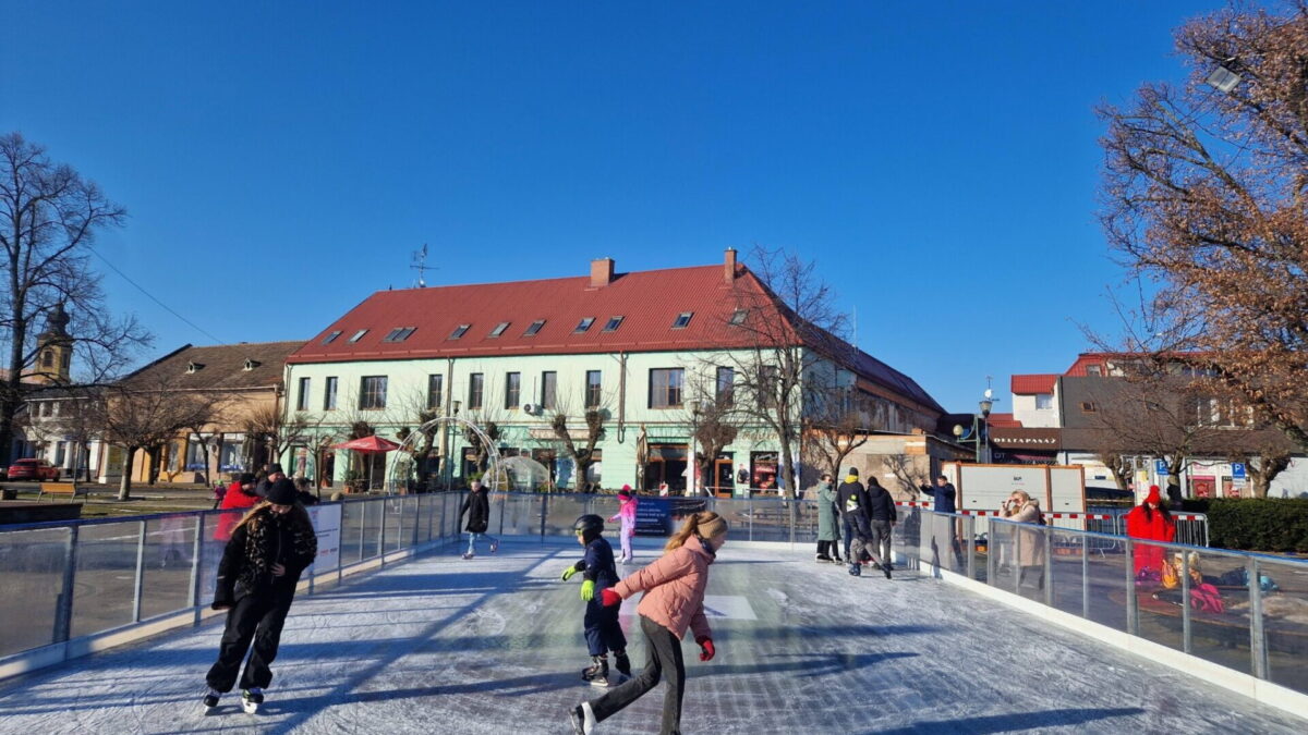 Mesto Sereď: MESTO STRETNUTÍ – AJ NA KLZISKU