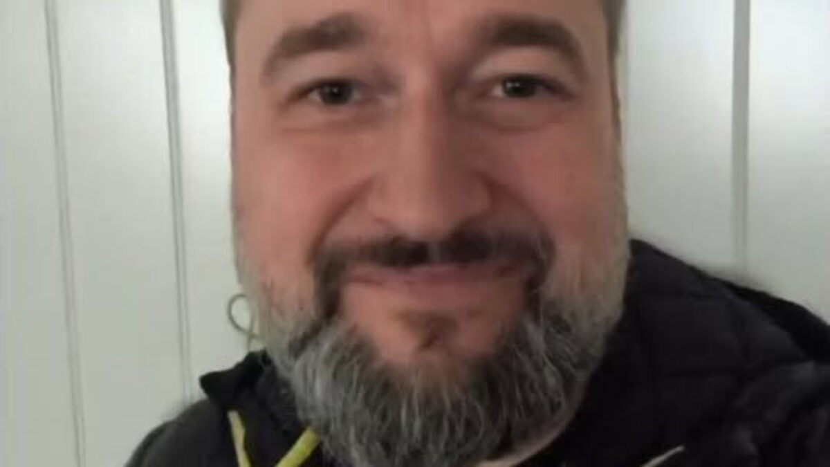 PÁN KORČOK, PÁN DUBÉCI, VY STE STRAŠNÍ TRUHLÍCI