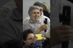 MOLDAVA N/B 🤍💙❤️ … z debaty