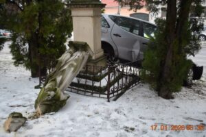 Menej mŕtvych, viac ťažko zranených, polícia zverejnila štatistiky nehôd za rok ...