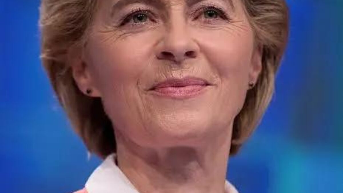 VAKCÍNY CEZ SMS, VOJAKOV NA TINDERI?