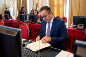 Dva zákony z dielne Tomášovho ministerstva nepôjdu na zrýchlené konanie, vláda i...