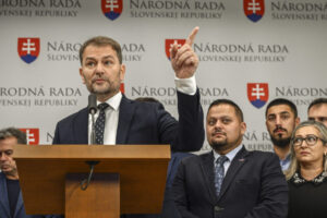 Slovensko má podľa opozície najvyššiu infláciu v eurozóne, ceny potravín aj ener...