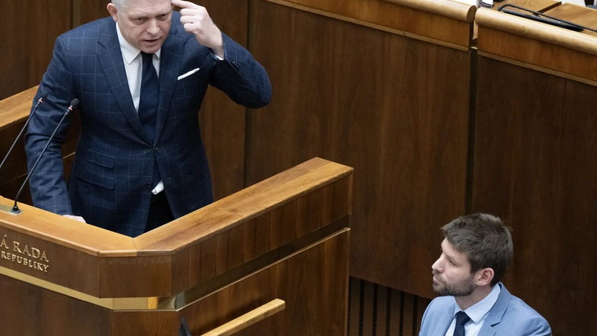 DRAHÁ FOTEČKA, DRAHÁ VEČERA A DRAHÉ SLOVENSKO DRAHÁ FOTEČKA, DRAHÁ VEČERA A DRAHÉ SLOVENSKO