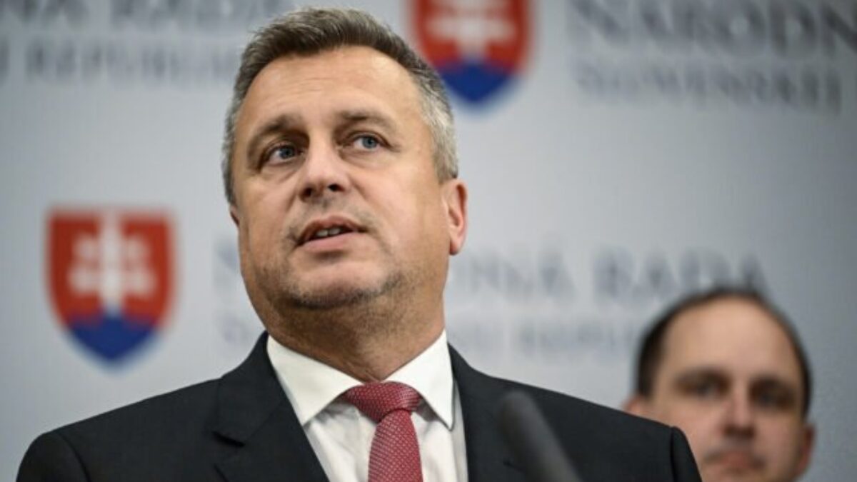 Národniari vyzvali Fica na odmietnutie členstva v Trumpovej Rade mieru, spolupráca neprichádza do úvahy