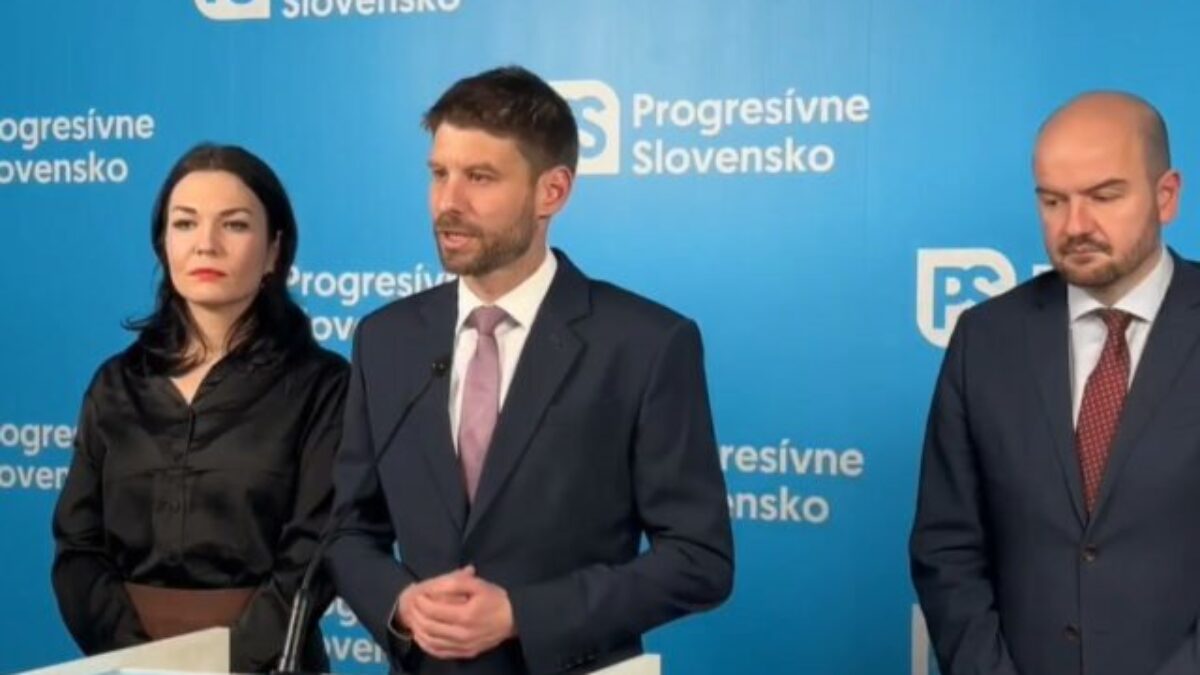 Opití poslanci budú môcť v parlamente naďalej hlasovať. Nový rokovací poriadok je náhubok pre opozíciu, tvrdí Šimečka – VIDEO