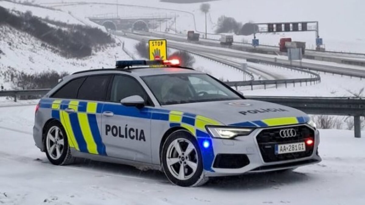 341671_policia-pres22.jpg Polícia v Prešovskom kraji mala cez víkend napilno, odhalila desať vodičov pod vplyvom alkoholu