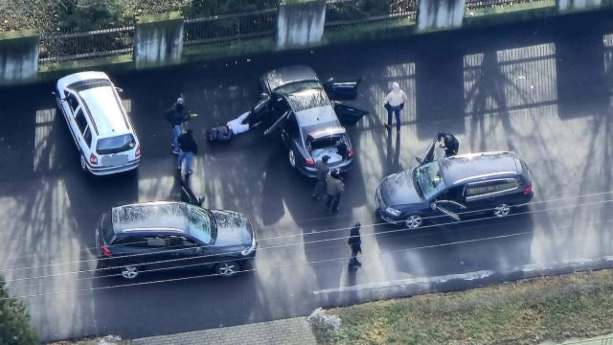 Bratislavská kriminálka vykonala rozsiahlu protidrogovú akciu, zadržala šesť ľudí a veľké množstvo drog