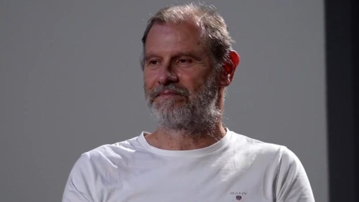 ŠIMEČKOV KOMPLEX Z VLASTNEJ IDENTITY