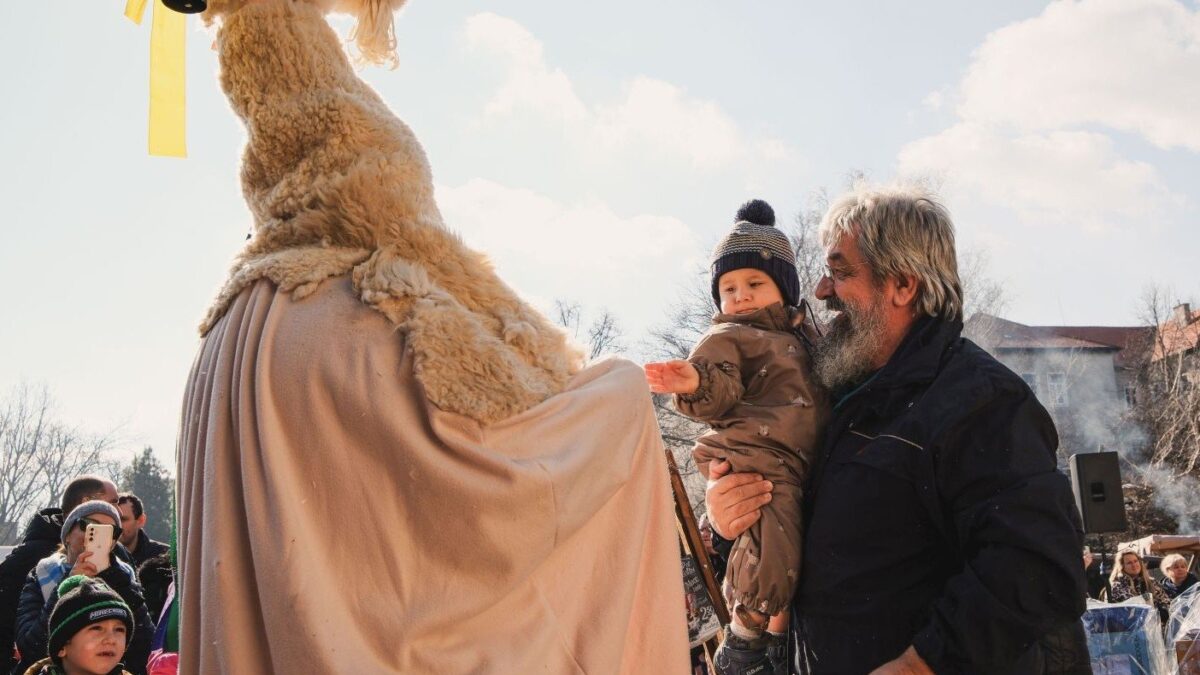 Kultúrne centrum Modra: FAŠIANGOVÝ SPRIEVOD MAŠKÁR – PRIDAJTE SA!