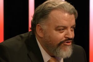 NABITÝ MEDIÁLNY VEČER