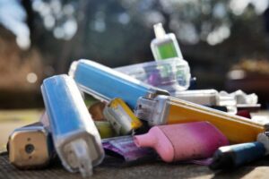 Nemecká vláda prichádza s tvrdým zásahom proti vapingu, Slovensko sa na zákone n...