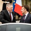 Fico sa stretne s Macronom, rokovať budú o prehĺbení hospodárskej spolupráce