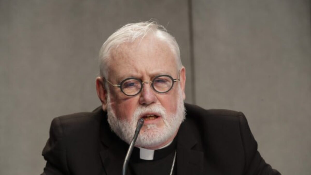 Na Slovensko pricestoval „minister zahraničia“ Vatikánu, prijal ho aj prezident Pellegrini