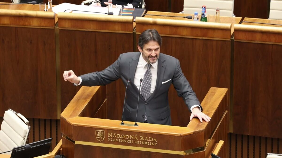 ZÁPAD ZAČÍNA ROBIŤ POLITIKU NA 4 SVETOVÉ STRANY, UVIDÍME, ČI PS BUDÚ DRŽAŤ HLADOVKU PRED AMBASÁDAMI