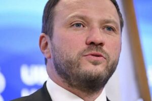 Iniciatívu estónskeho ministra zahraničných vecí, ktorý navrhuje, aby ruskí voja...