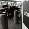 Uber dlží 1,7 miliardy eur na neodvedených daniach z miezd, tvrdia francúzske úr...