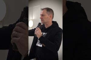 PEZINOK 🤍💙❤️ … z debát Máme radi Slovensko…