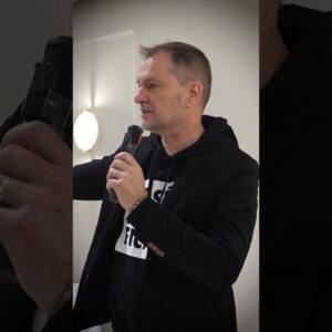 PEZINOK 🤍💙❤️ … z debát Máme radi Slovensko…