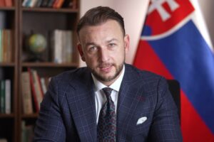 Matúš Šutaj Eštok: KRITIKA BEZ DÔKAZOV OSLABUJE DÔVERU V PRÁVNY ŠTÁT