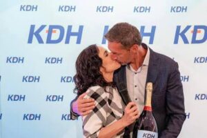 KDH NEMÁ ANI PREDSEDU, ANI SEBAÚCTU