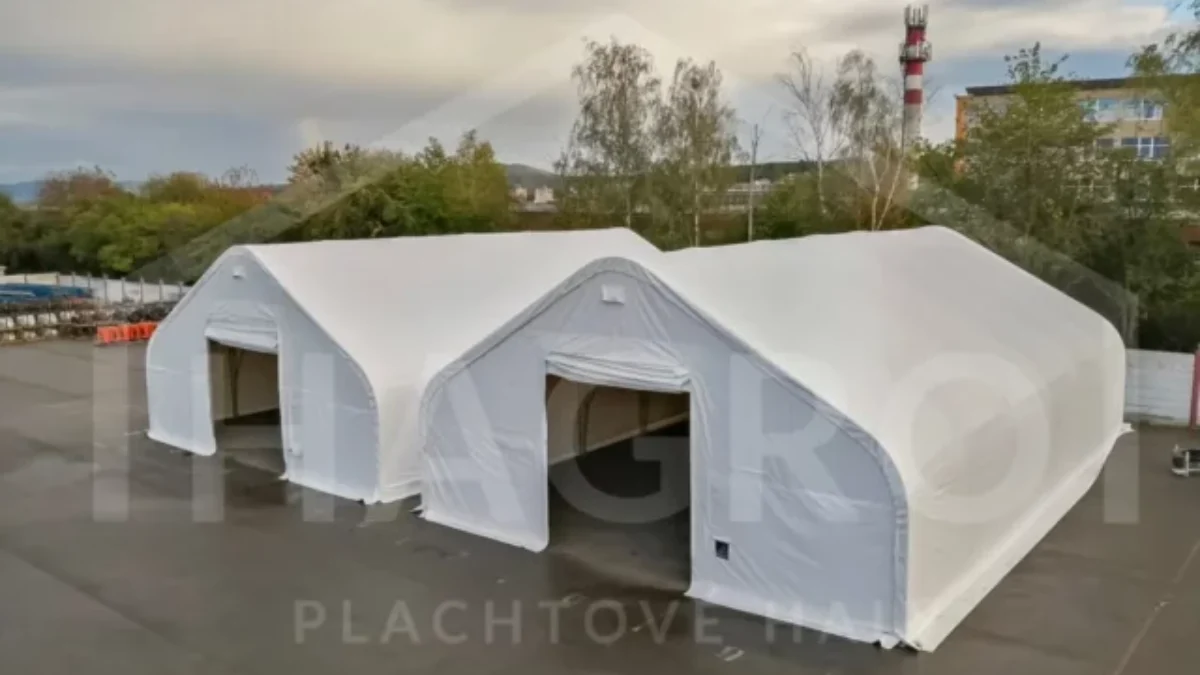 Plachtová hala ako moderné riešenie pre podnikanie, ktoré šetrí čas a financie
