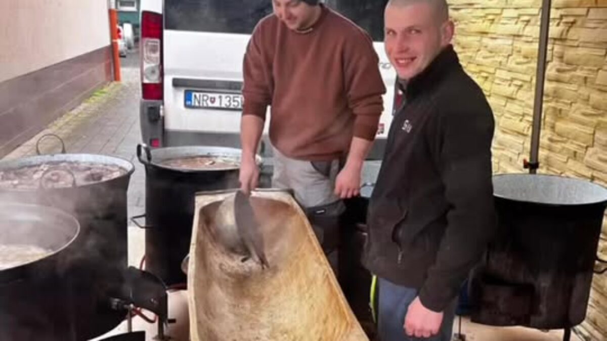 Mesto Vráble: Tešíme sa na vás zajtra na Vrábeľskej zabíjačke na Čerešňovom námestí. Predaj od 7:00 hod.