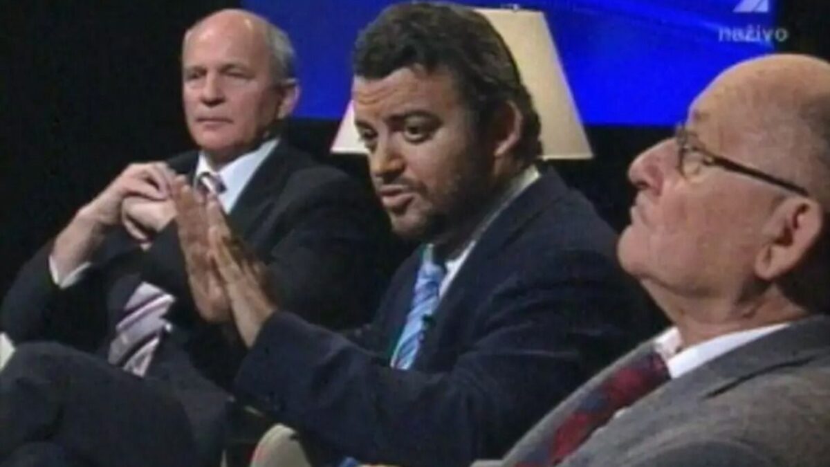 DEMOKRATICKÁ DISKUSIA SA NEDÁ NAHRADIŤ VYTVÁRANÍM MODIEL A ŠTVAVÝCH KAMPANÍ