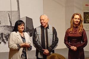 Hrad Modrý Kameň: Dnes podvečer sa priestory našej sály premenili na magickú Záh...