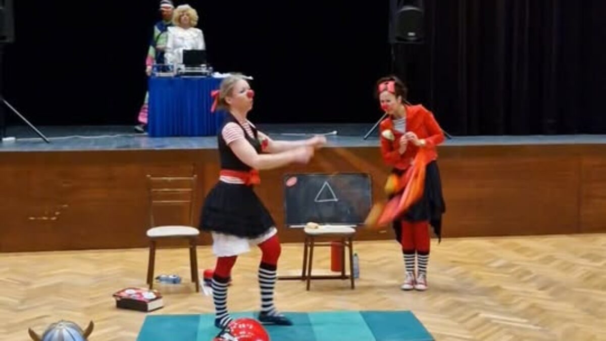 Kultúra Topoľčany: Veselí klauni na dnešnom Detskom karnevale v Topoľčanoch