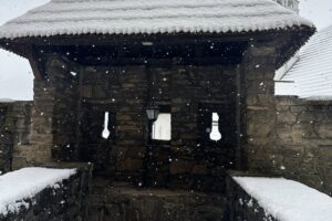 Oravský hrad: Pondelok nás prekvapil výdatnou nádielkou čerstvého snehu