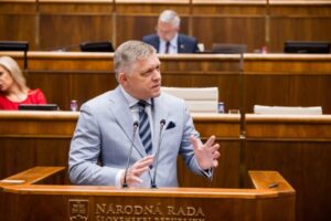 Počas Ficovej vlády podľa Via Iuris narástol počet verbálnych útokov politikov v...