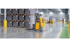 Roboty medzi ľuďmi. Holbox posúva internú logistiku na vyššiu úroveň