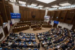 Opozícia kritizuje neschválenie programu mimoriadnej schôdze o korupcii, označuj...